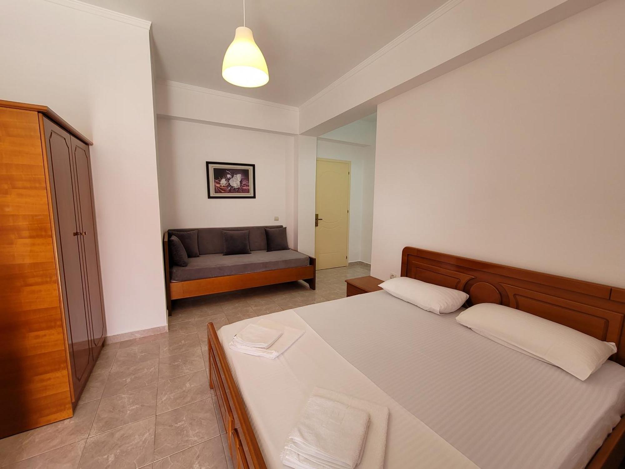 City Center Gjordeni Apartments クサミル エクステリア 写真