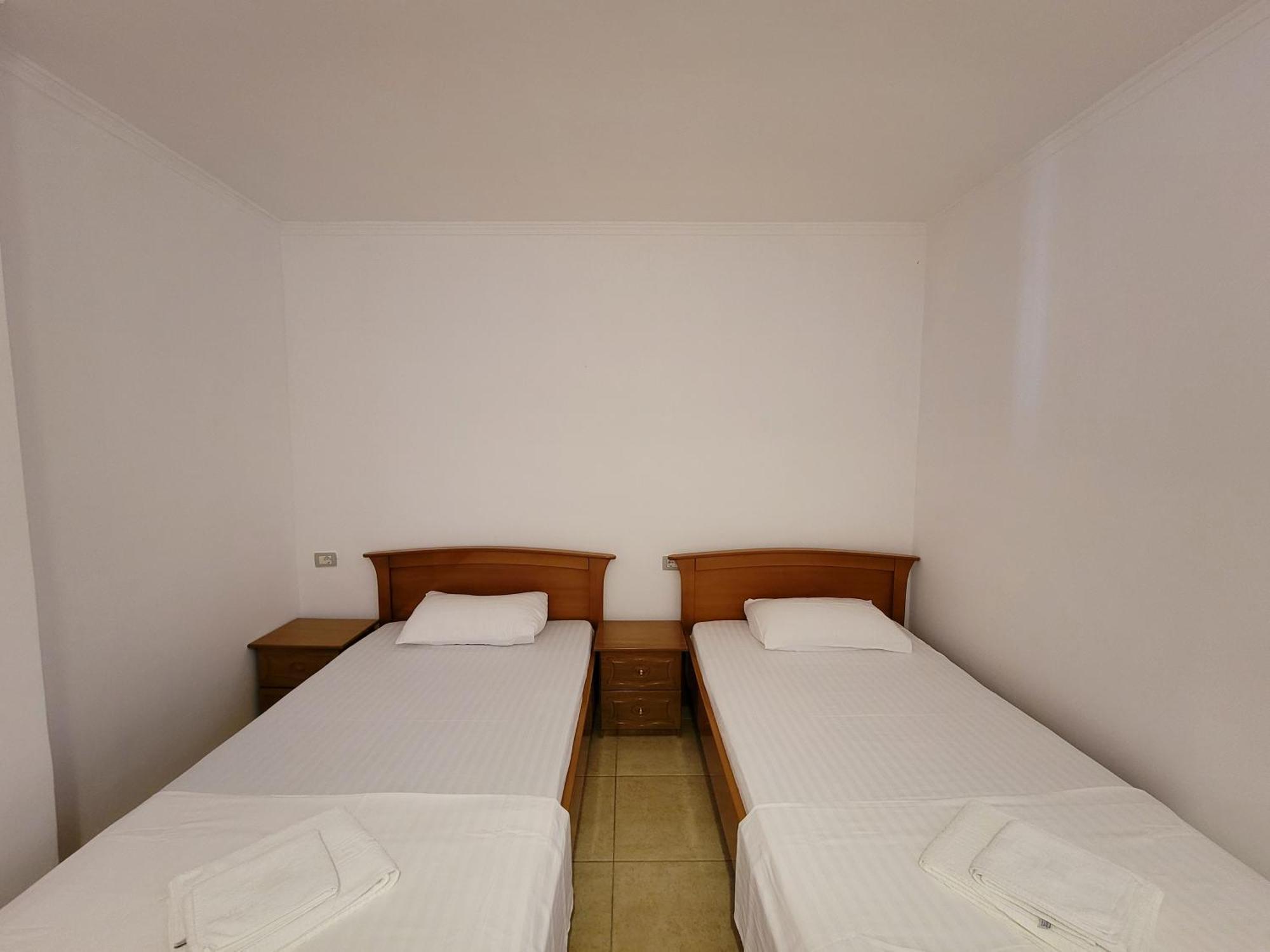 City Center Gjordeni Apartments クサミル エクステリア 写真
